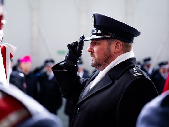 Uroczyste przekazanie dowodzenia 42. Bazą Lotnictwa Szkolnego w Radomiu (zdjęcia)