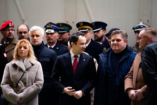 Uroczyste przekazanie dowodzenia 42. Bazą Lotnictwa Szkolnego w Radomiu (zdjęcia)