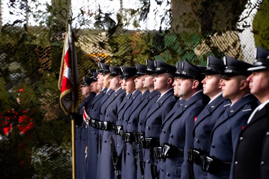 Uroczyste przekazanie dowodzenia 42. Bazą Lotnictwa Szkolnego w Radomiu (zdjęcia)
