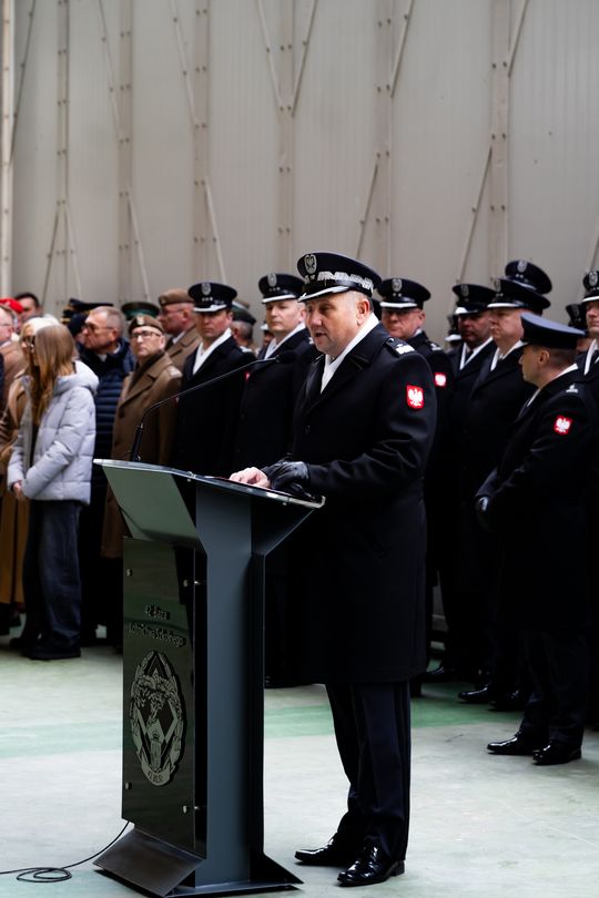 Uroczyste przekazanie dowodzenia 42. Bazą Lotnictwa Szkolnego w Radomiu (zdjęcia)