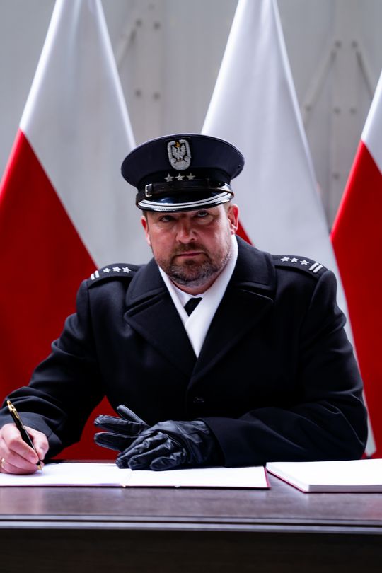 Uroczyste przekazanie dowodzenia 42. Bazą Lotnictwa Szkolnego w Radomiu (zdjęcia)