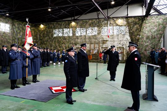 Uroczyste przekazanie dowodzenia 42. Bazą Lotnictwa Szkolnego w Radomiu (zdjęcia)