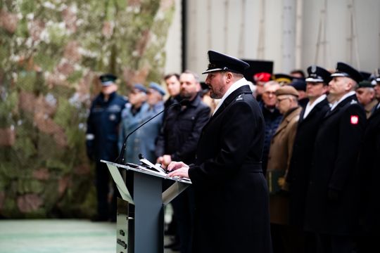 Uroczyste przekazanie dowodzenia 42. Bazą Lotnictwa Szkolnego w Radomiu (zdjęcia)