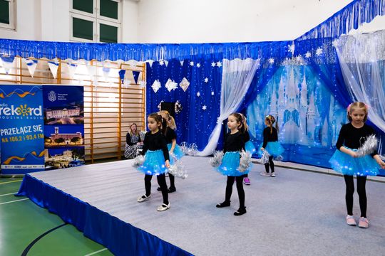Festiwal „Bajkowe Tańce Zimowe” w Przedszkolu Publicznym nr 17 w Radomiu (zdjęcia)