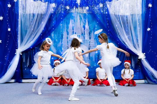 Festiwal „Bajkowe Tańce Zimowe” w Przedszkolu Publicznym nr 17 w Radomiu (zdjęcia)