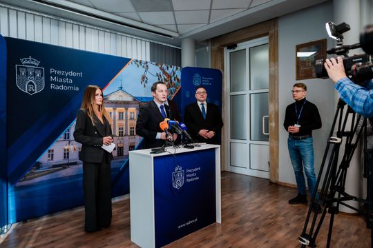 Konferencja prasowa dotycząca dofinansowań rządowych dla Radomia (zdjęcia)