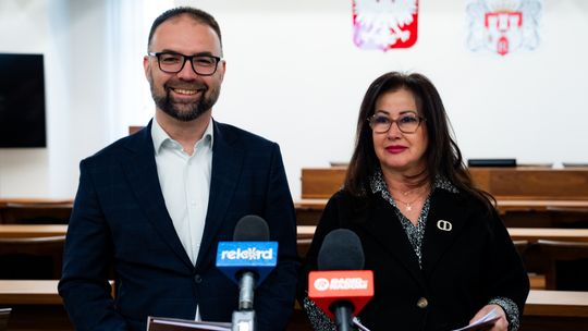 Konferencja prasowa przed poniedziałkową sesją Rady Miasta (zdjęcia)