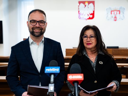 Konferencja prasowa przed poniedziałkową sesją Rady Miasta (zdjęcia)