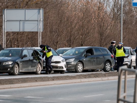 Zderzenie pięciu samochodów na ul. Żółkiewskiego (zdjęcia)