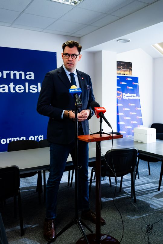 Konferencja prasowa posła Konrada Frysztaka (zdjęcia)