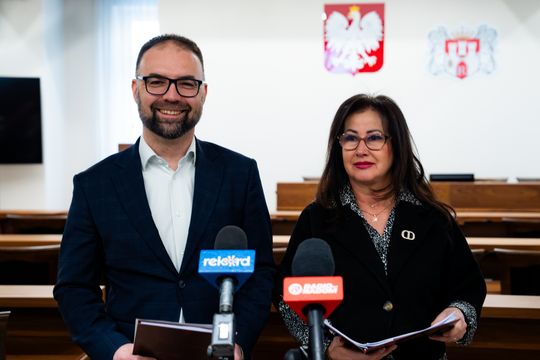 Konferencja prasowa przed poniedziałkową sesją Rady Miasta (zdjęcia)