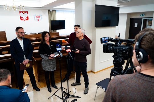 Konferencja prasowa przed poniedziałkową sesją Rady Miasta (zdjęcia)