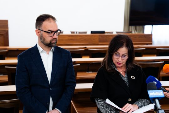 Konferencja prasowa przed poniedziałkową sesją Rady Miasta (zdjęcia)