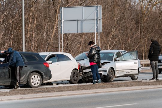 Zderzenie pięciu samochodów na ul. Żółkiewskiego (zdjęcia)