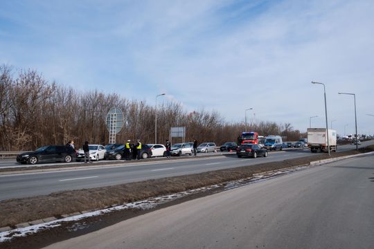 Zderzenie pięciu samochodów na ul. Żółkiewskiego (zdjęcia)