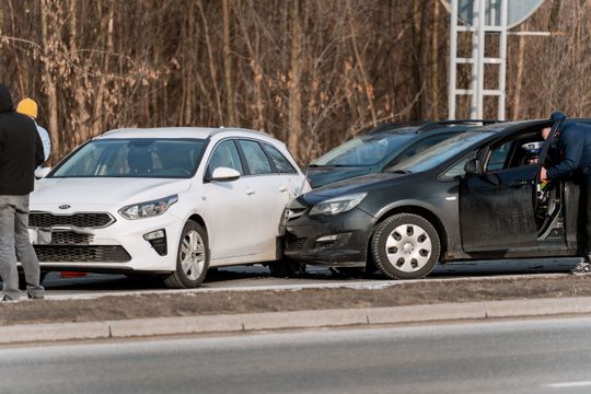 Zderzenie pięciu samochodów na ul. Żółkiewskiego (zdjęcia)