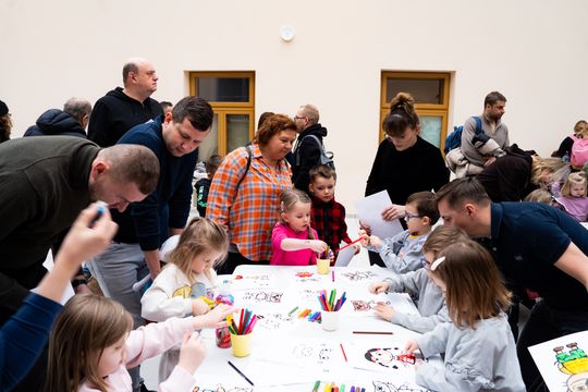 Niedziala z Kicią Kocią w Kamienicy Deskurów (zdjęcia)