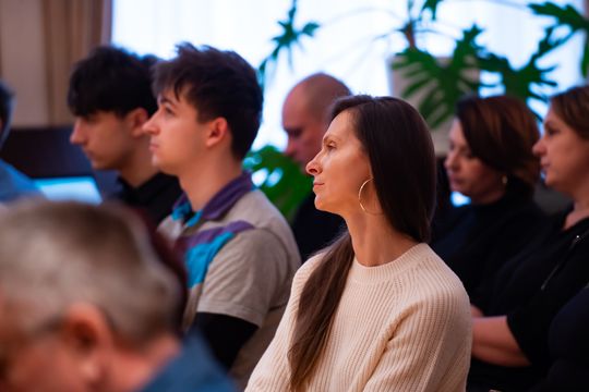 Wernisaż wystawy i koncert muzyki filmowej w Muzeum im. Oskara Kolberka w Przysusze (zdjęcia)
