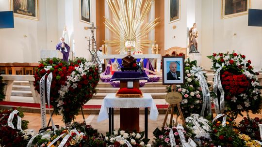 Pogrzeb Jana Pszczoły (zdjęcia) Pogrzeb Jana Pszczoły (zdjęcia)
