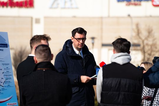 Konferencja prasowa posła Konrada Frysztaka (zdjęcia)