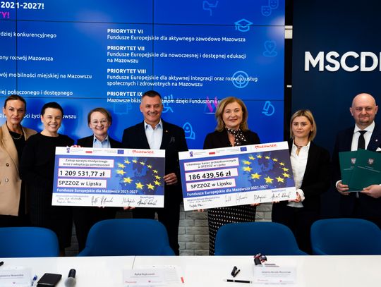 Podpisanie umów na nowe inwestycje w subregionie radomskim (zdjęcia)