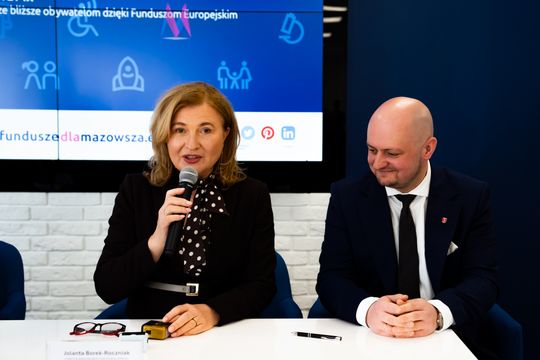 Podpisanie umów na nowe inwestycje w subregionie radomskim (zdjęcia)