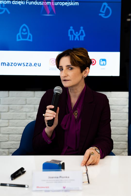 Podpisanie umów na nowe inwestycje w subregionie radomskim (zdjęcia)