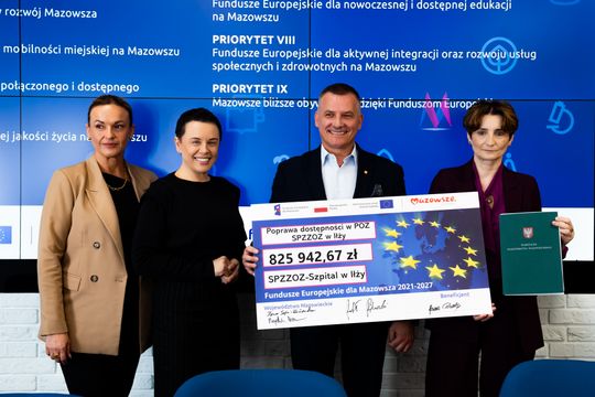 Podpisanie umów na nowe inwestycje w subregionie radomskim (zdjęcia)