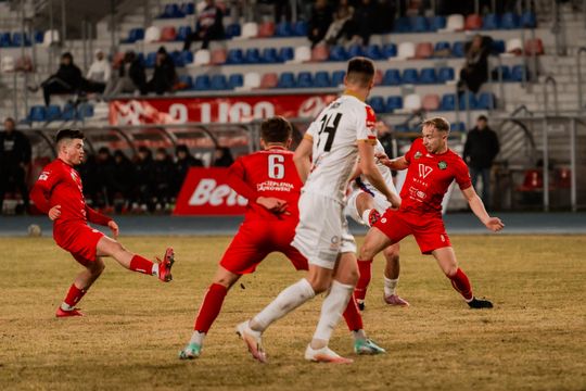 Broń Radom - GKS Wikielec (zdjęcia)