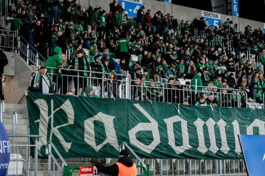 Kibice na meczu Radomiak Radom - Arka Gdynia (zdjęcia) 