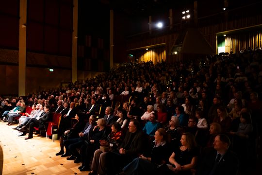 Jubileuszowy koncert II Liceum Ogólnokształcącego im. Marii Konopnickiej "Piosenka nie zna granic" (zdjęcia)