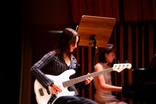 Jubileuszowy koncert II Liceum Ogólnokształcącego im. Marii Konopnickiej "Piosenka nie zna granic" (zdjęcia)