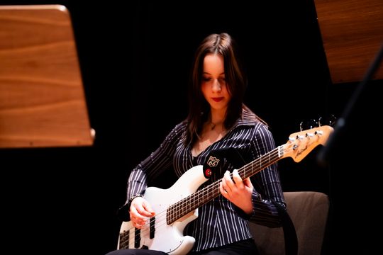 Jubileuszowy koncert II Liceum Ogólnokształcącego im. Marii Konopnickiej "Piosenka nie zna granic" (zdjęcia)