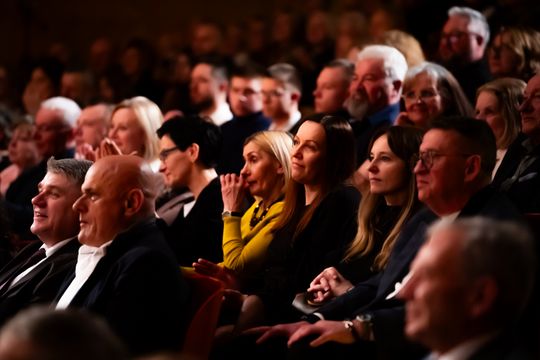 Jubileuszowy koncert II Liceum Ogólnokształcącego im. Marii Konopnickiej "Piosenka nie zna granic" (zdjęcia)