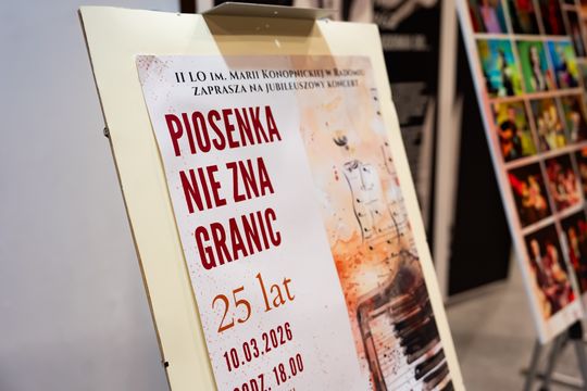 Jubileuszowy koncert II Liceum Ogólnokształcącego im. Marii Konopnickiej "Piosenka nie zna granic" (zdjęcia)