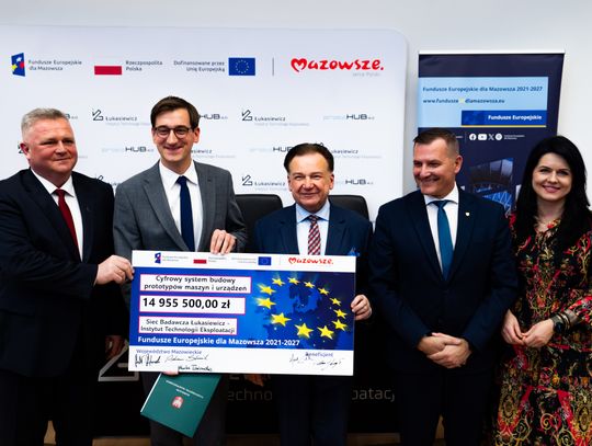 Podpisanie umowy na projekt ProtoHub 4.0 (zdjęcia)