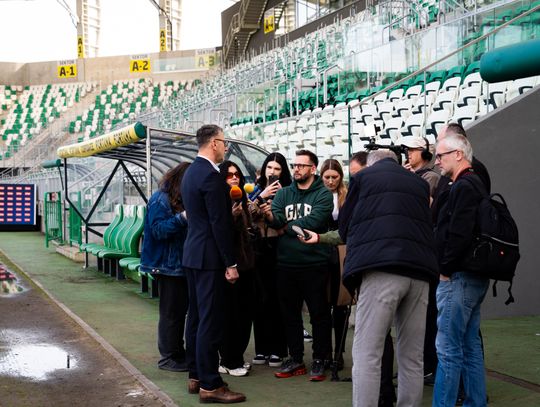 Konferencja prasowa dot. murawy na stadionie przy Struga 63 (zdjęcia)