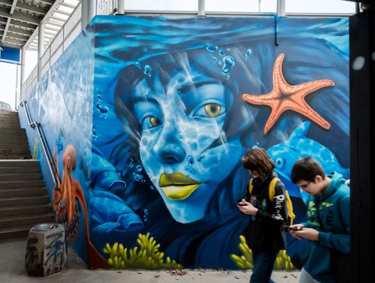 Nowy mural w przejściu podziemnym na ustroniu (zdjęcia)