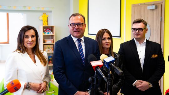 Briefing prasowy w nowo wybudowanym żłobku przy ul. Piastowskiej (zdjęcia)