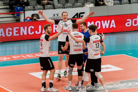 Pierrot Czarni Radom - Lechia Tomaszów Mazowiecki (zdjęcia)