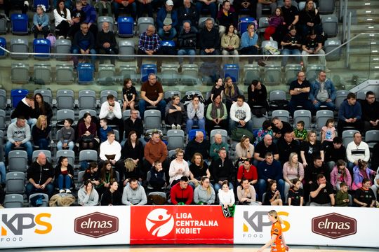 Elmas-KPS APR Radom - Eisberg Dziewiątka Legnica (zdjęcia)