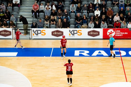 Elmas-KPS APR Radom - Eisberg Dziewiątka Legnica (zdjęcia)