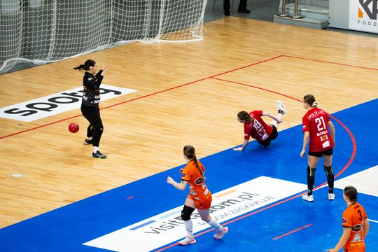 Elmas-KPS APR Radom - Eisberg Dziewiątka Legnica (zdjęcia)