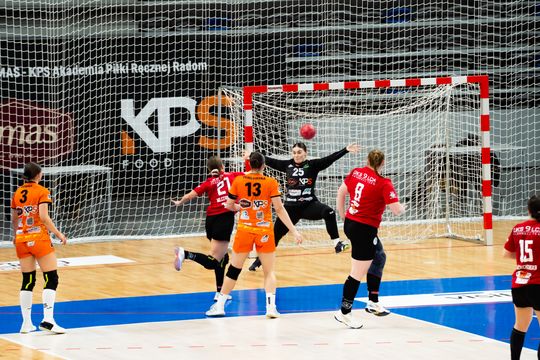 Elmas-KPS APR Radom - Eisberg Dziewiątka Legnica (zdjęcia)