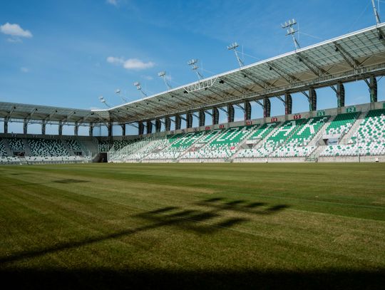 Nowa murawa na stadionie przy Struga (zdjęcia)