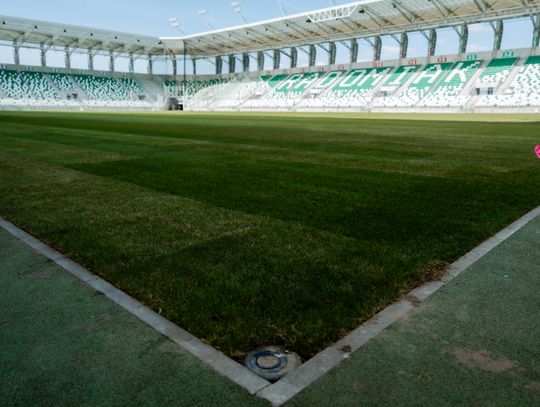 Nowa murawa na stadionie przy Struga (zdjęcia)