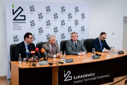 Briefing prasowy Instytutu Technologii Eksploatacji (zdjęcia)