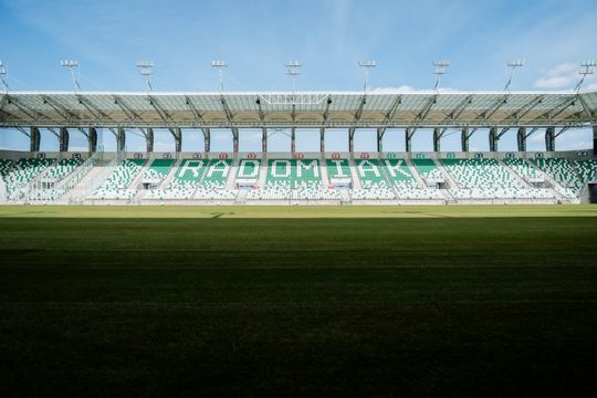 Nowa murawa na stadionie przy Struga (zdjęcia)