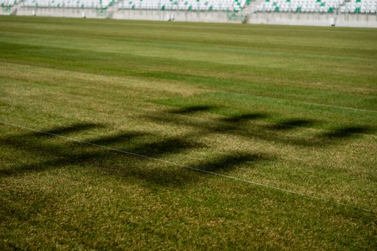 Nowa murawa na stadionie przy Struga (zdjęcia)