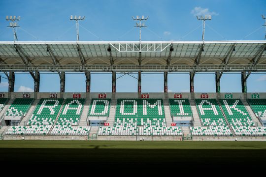 Nowa murawa na stadionie przy Struga (zdjęcia)